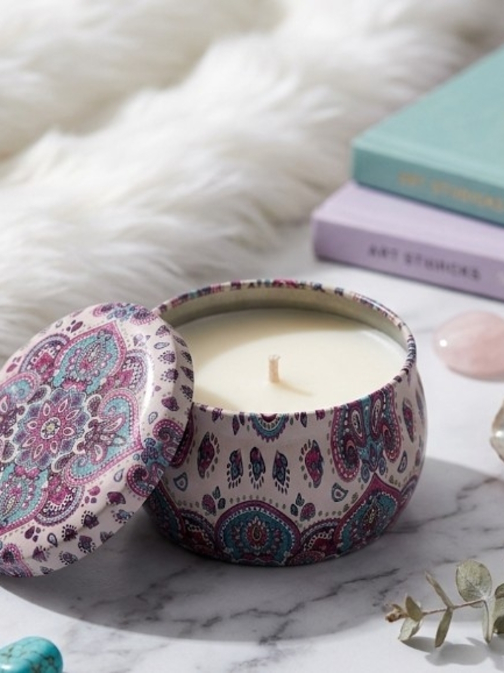 Decorative Paisley Soy Wax Rose Scented Tin Candle